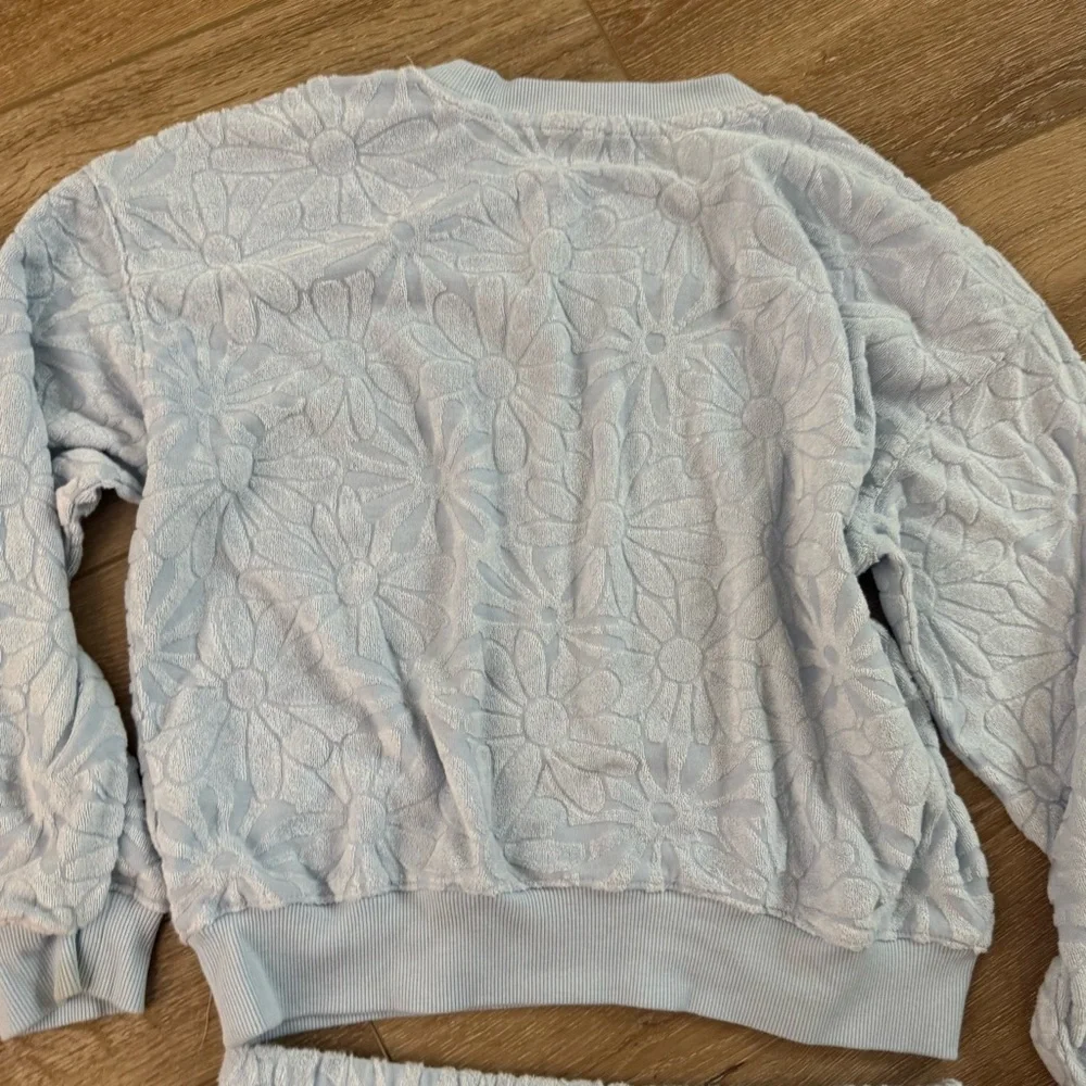 Old Navy light blue sweater short set